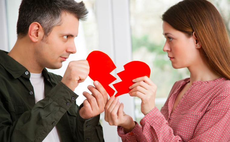 克拉玛依离婚如何申请财产保全冻结对方账户